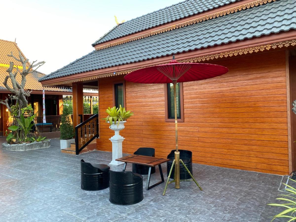 Khum Lanna & cafe Sisaket Exterior foto