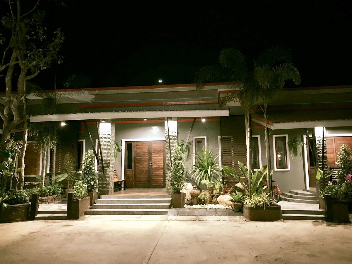 Khum Lanna & cafe Sisaket Exterior foto