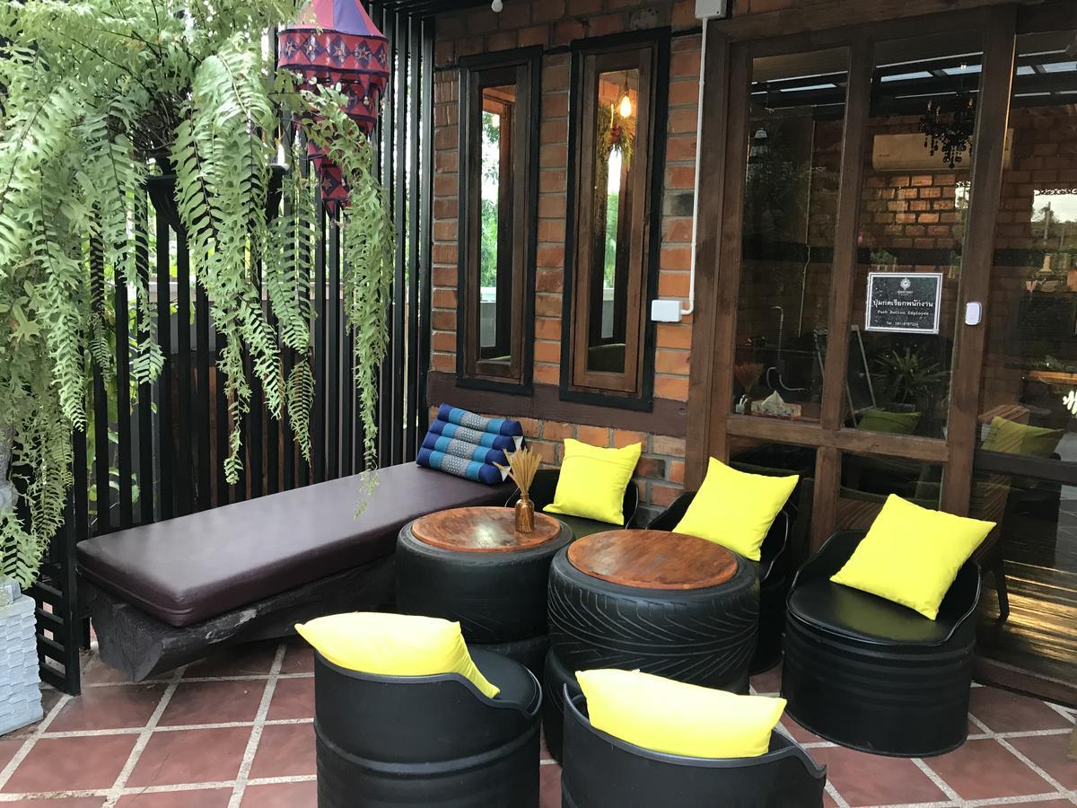 Khum Lanna & cafe Sisaket Exterior foto
