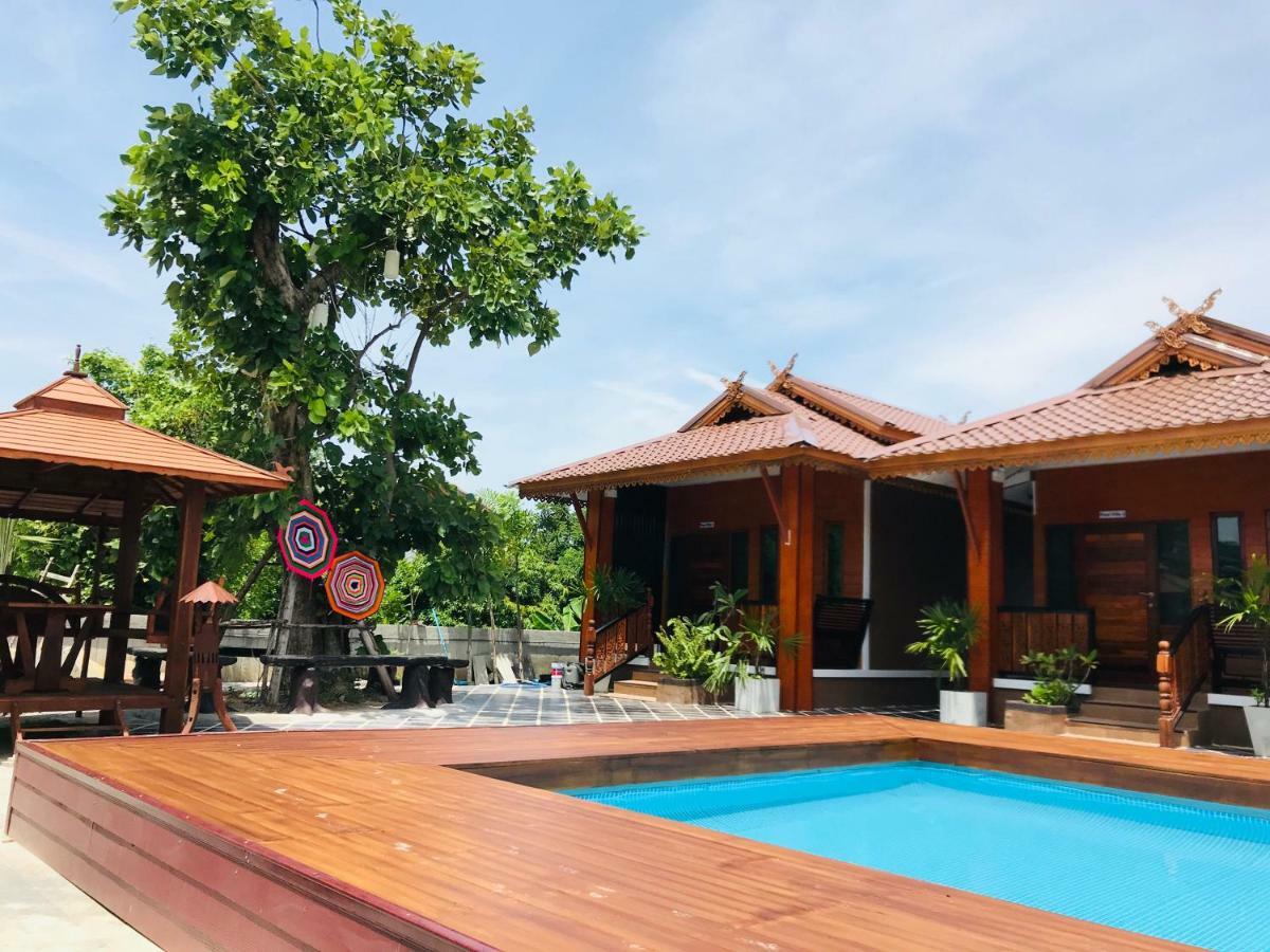 Khum Lanna & cafe Sisaket Exterior foto